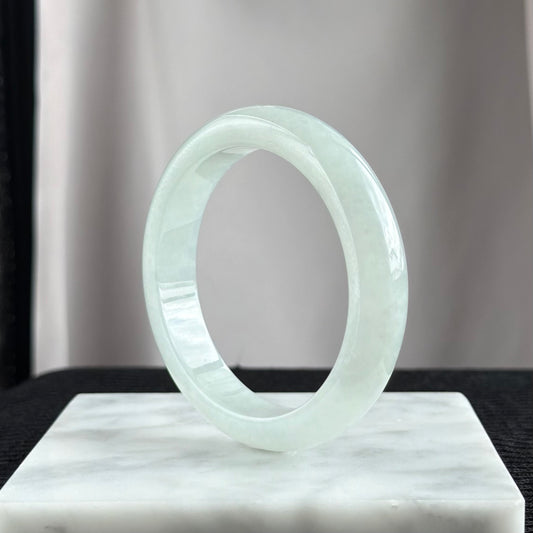 Winter Whisper Jadeite Bangle 55.9mm 冬曦轻语