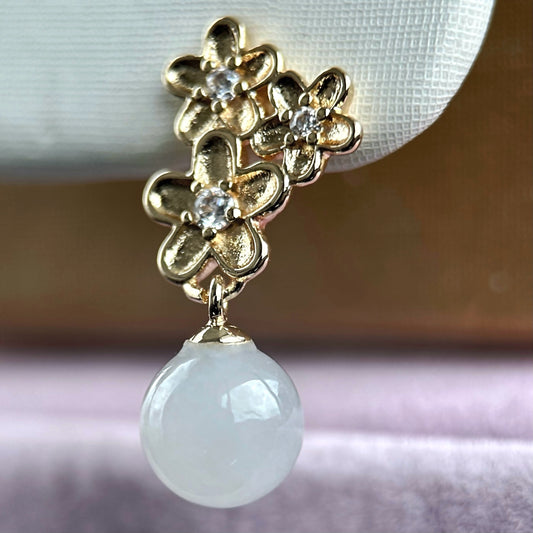 Snow Blossom Jadeite Earrings 雪中花