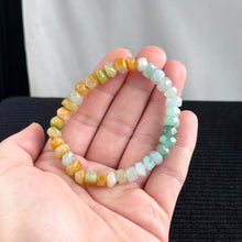 Load image into Gallery viewer, Pavilion Facets Diamond-Cut Jadeite Bracelet 玉亭菱采