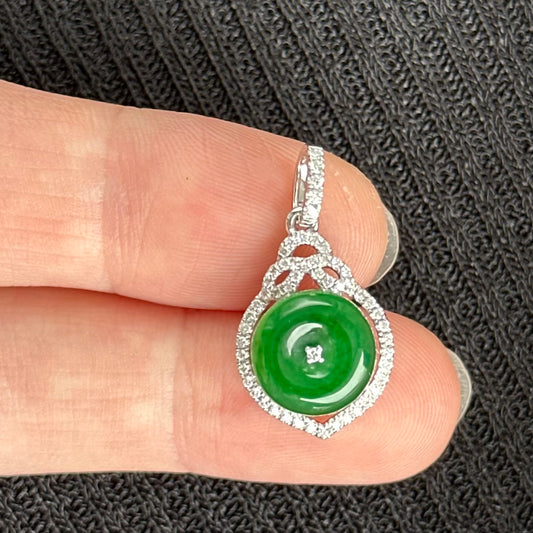 Emerald Dewdrop Jadeite Pendant 翠滴流光