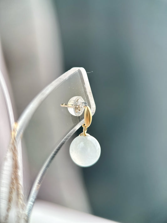102568 Icy White Jadeite Earring with 18K Yellow Gold