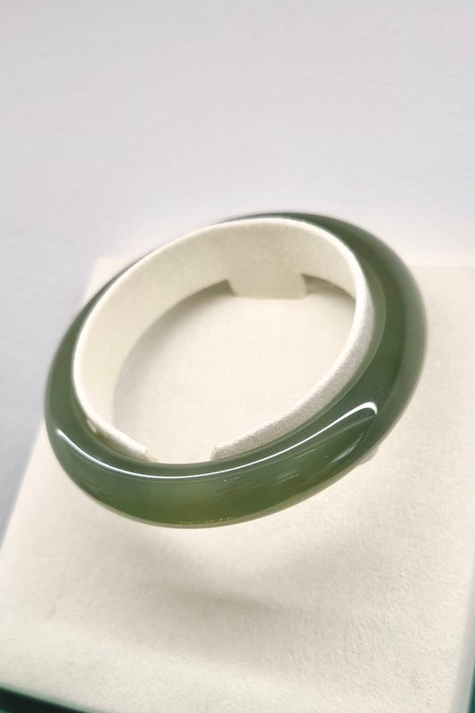 The Kyoto Bamboo Grove 56.0mm Nephrite Bangle 京都竹林
