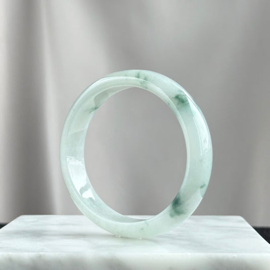 Jade in Bloom Jadeite Oval Bangle 53.1mm 翠意初绽