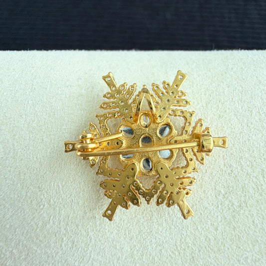 Evergreen SnowStar Jadeite Brooch 常青雪星