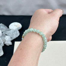 Load image into Gallery viewer, 1214488 Aqua Mist Jade Bracelet