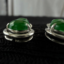 Load image into Gallery viewer, Twin Blossoms Jadeite Earring 双翠凝芳