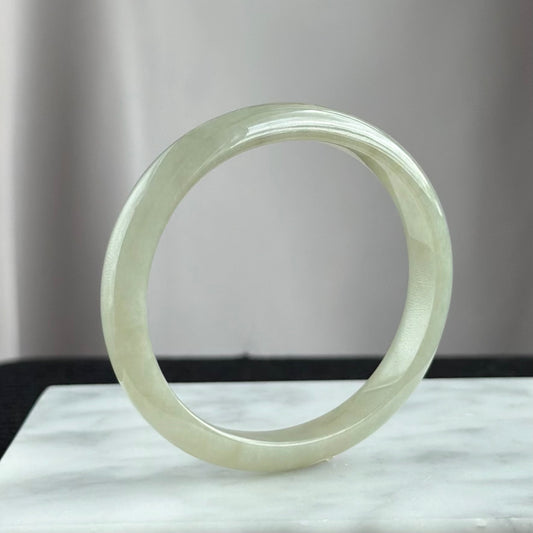 Morning Sage Mist Oval Jadeite Bangle 53.6mm 晨岚浅翠