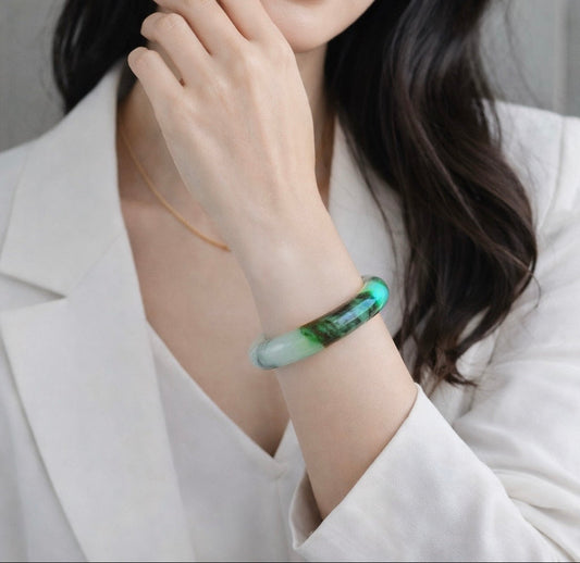 The Emerald Silk-Road Jadeite Bangle 54.3mm 碧丝万缕