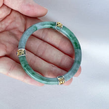 Load image into Gallery viewer, 70353 54.5mm Chantilly Lace Series Slim Cut Green with Blue Sapphire Rounded Jadeite Bangle