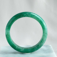 Load image into Gallery viewer, 21758 57.6mm Full Bright Green Jadeite Bangle
