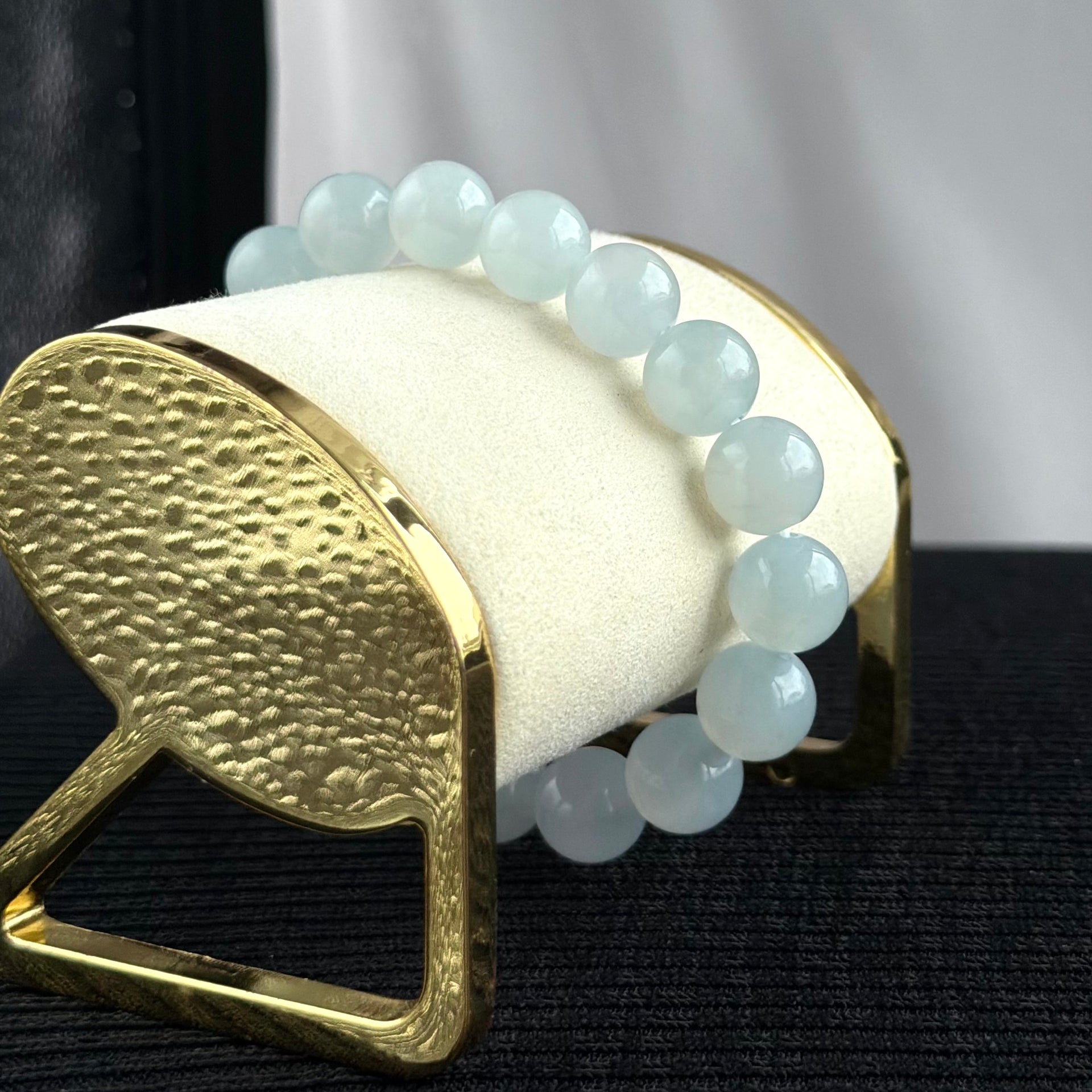 Lunar Drift 12.0mm Jadeite Bracelet 月澜浮光