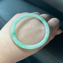 Load image into Gallery viewer, 53.0mm Glowmint Slim Cut Oval Rounded Jadeite Bangle
