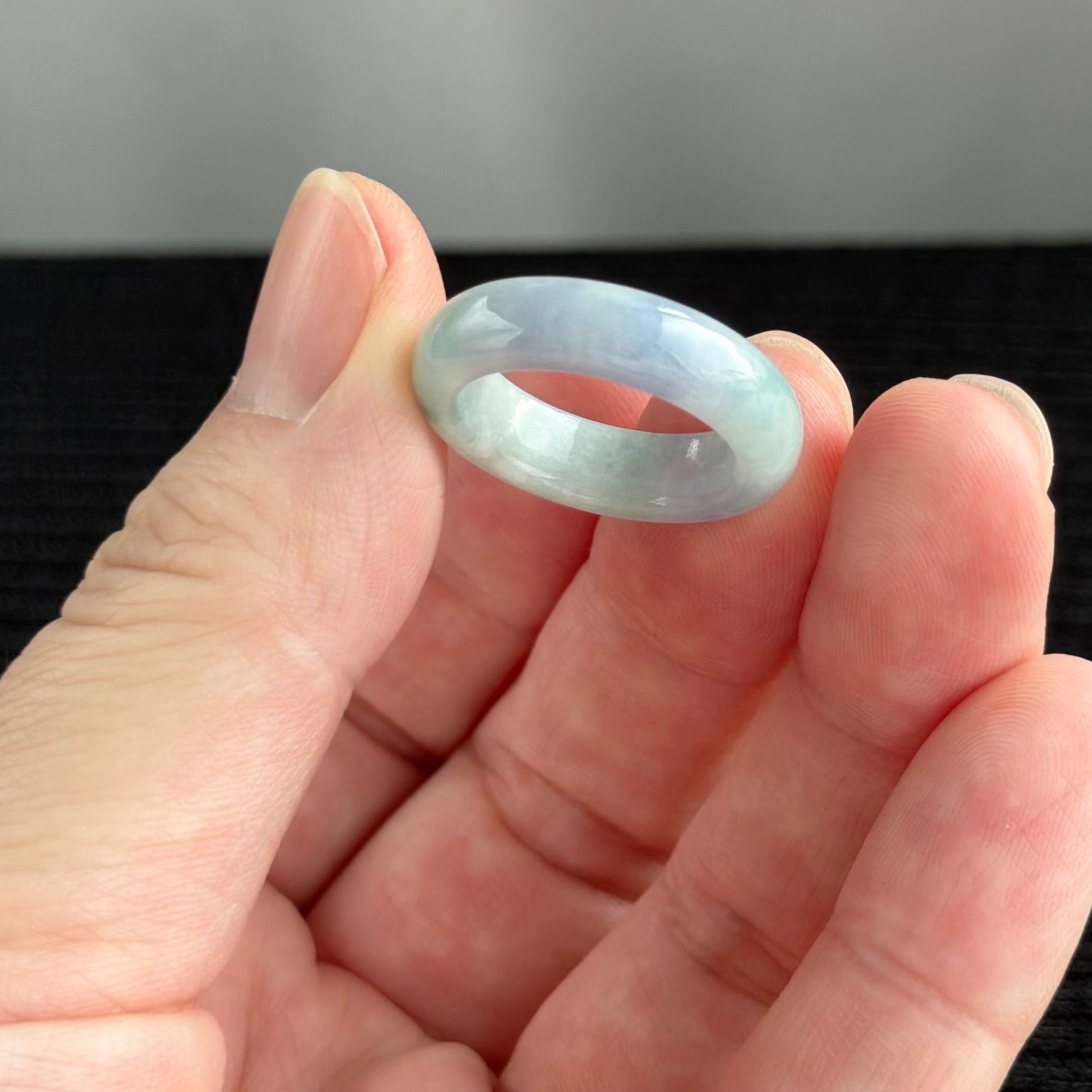 Twilight in the Orchard 17.0mm Jadeite Ring 春晓紫云
