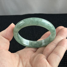 Load image into Gallery viewer, Secret Garden Jadeite Bangle 52.9mm 秘境花园
