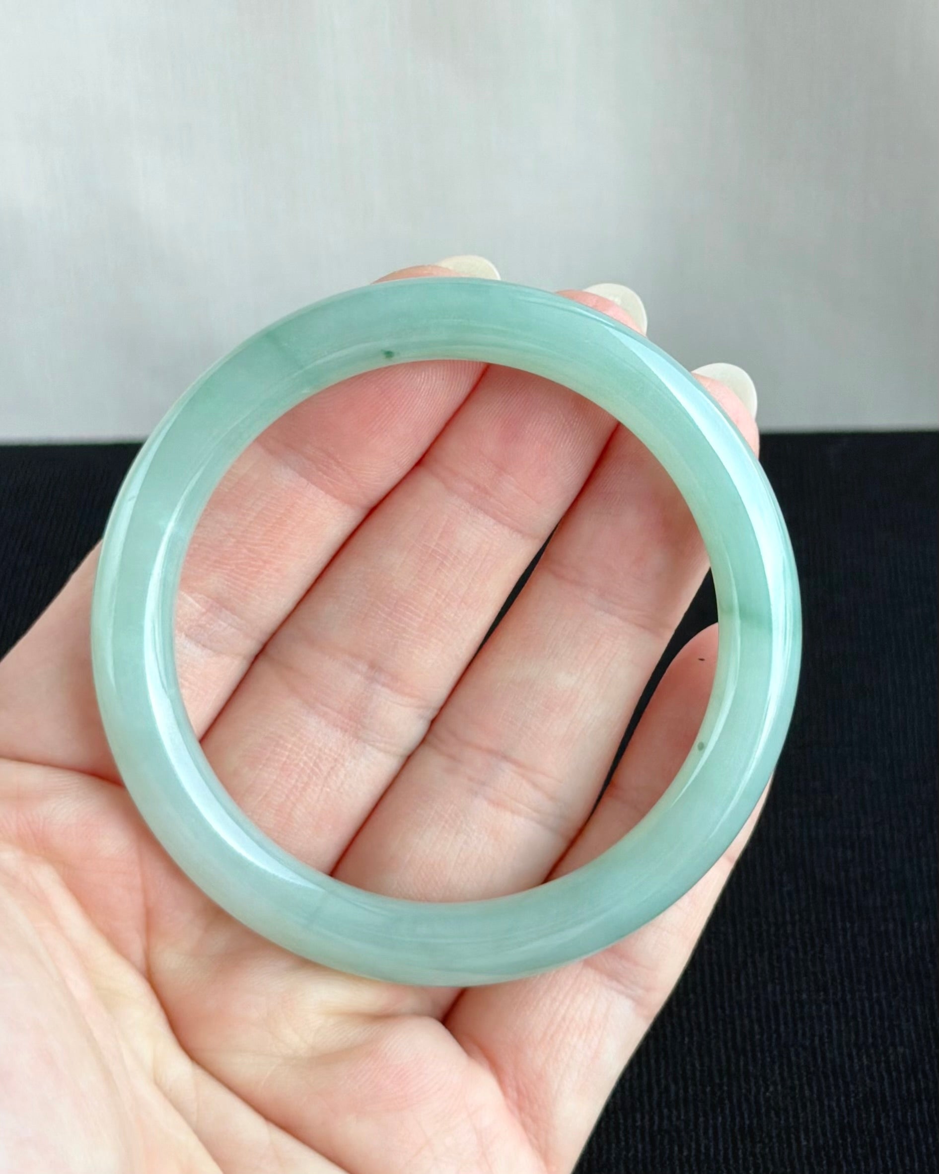 Mirror of the Sky 54.6mm Jadeite Bangle 天空之镜 (Preview)