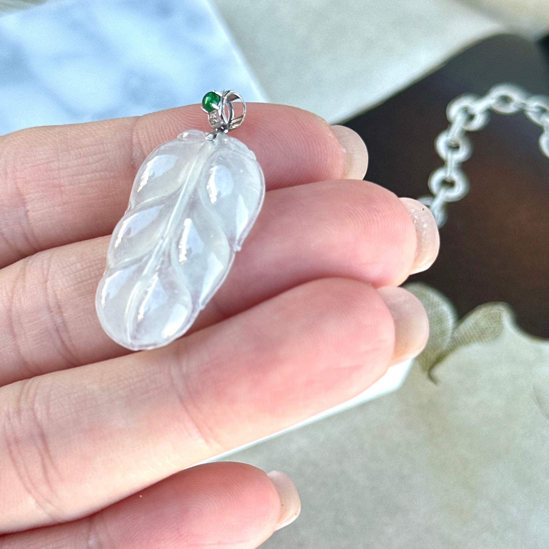 113088 Jade Leaf of Fortune Pendant