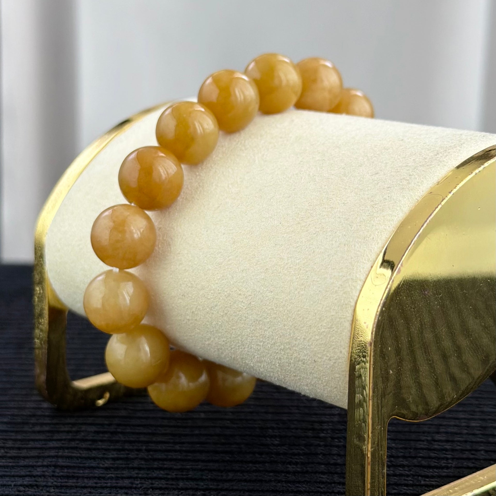 The Sovereign Dawn 12.5mm Jadeite Bracelet 熹微金露