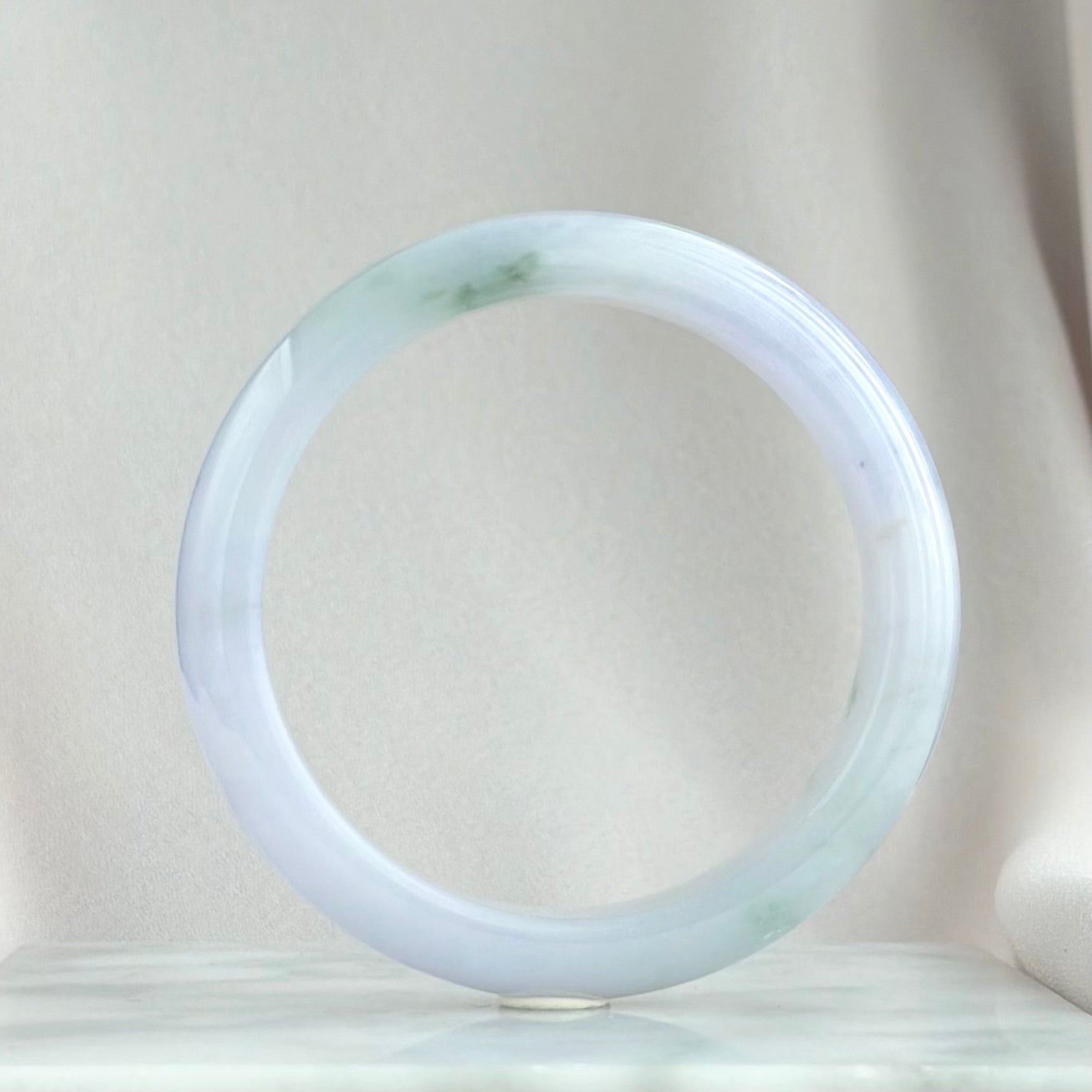 Orchids in the Hidden Valley 53.9mm Jadeite Bangle 幽谷兰香