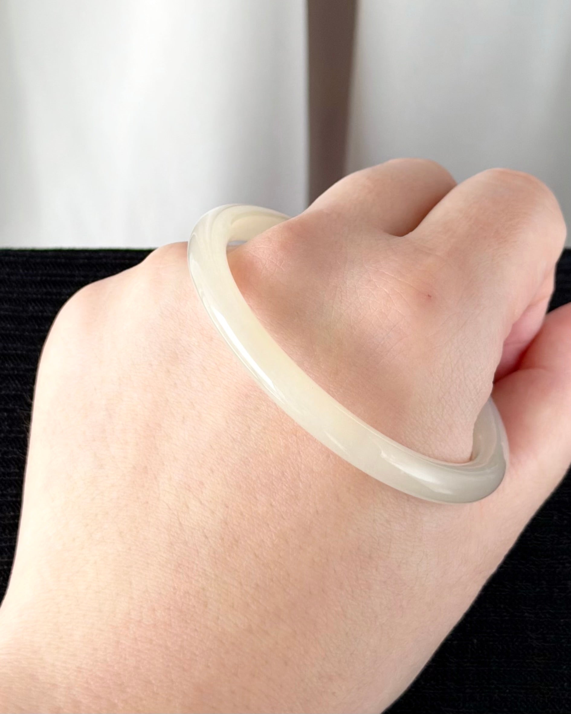 The Dawn Lotus 56.5mm Nephrite Bangle 晨曦初荷 (Preview)