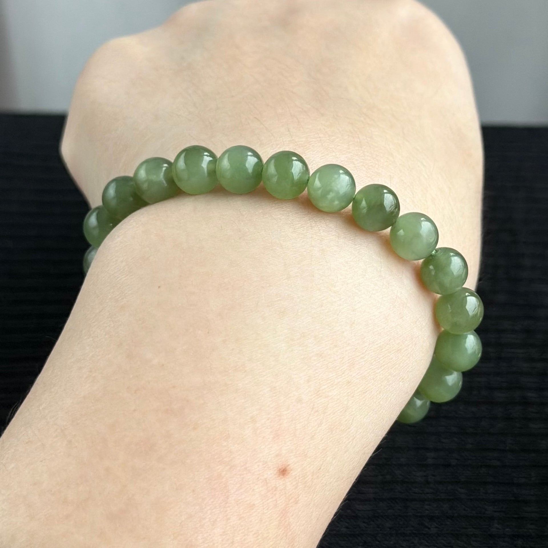 The Velvet Evergreen 8.0mm Nephrite Bracelet 绒翠常青
