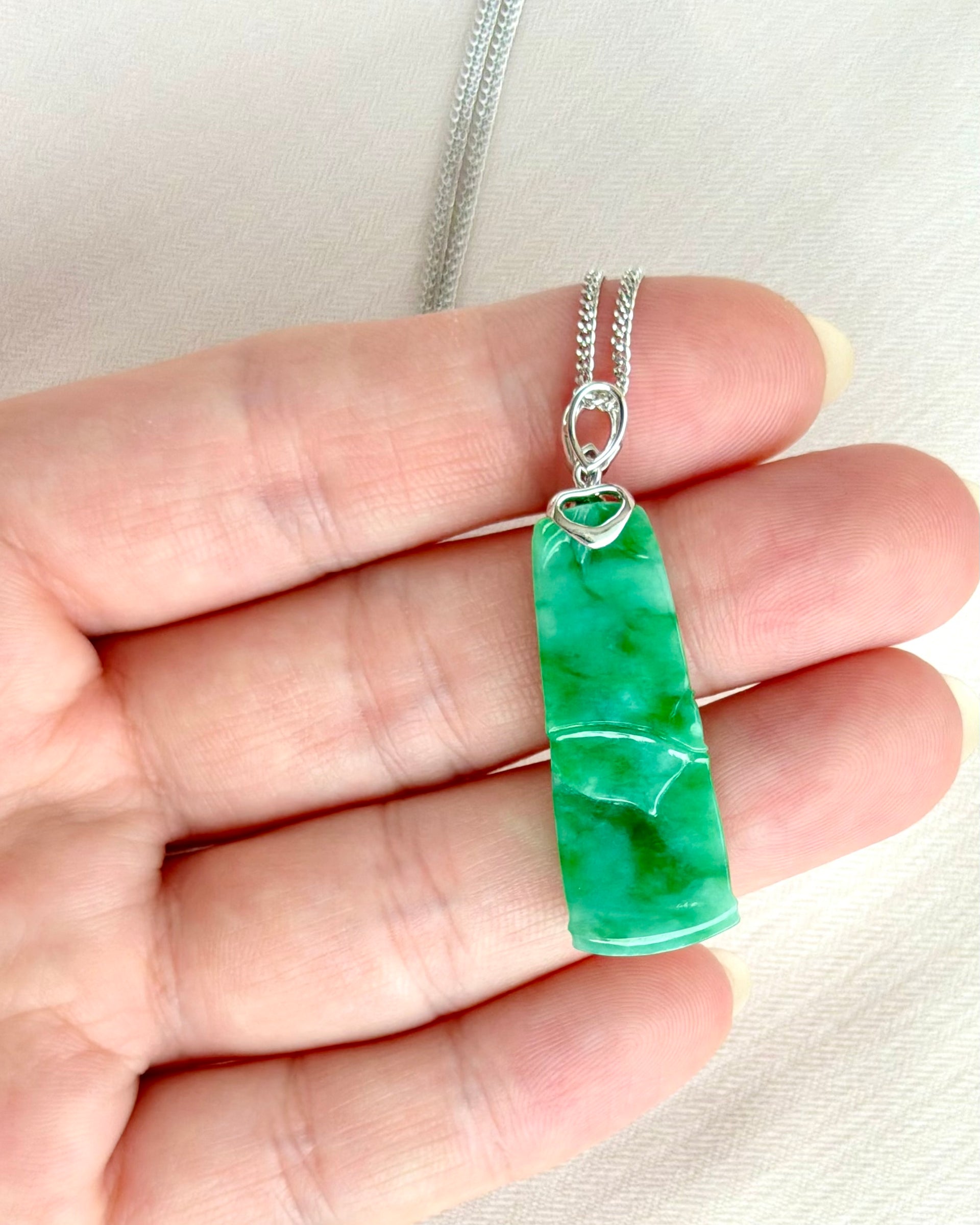 Mountain Mist Jade Pendant 山岚 (Preview)