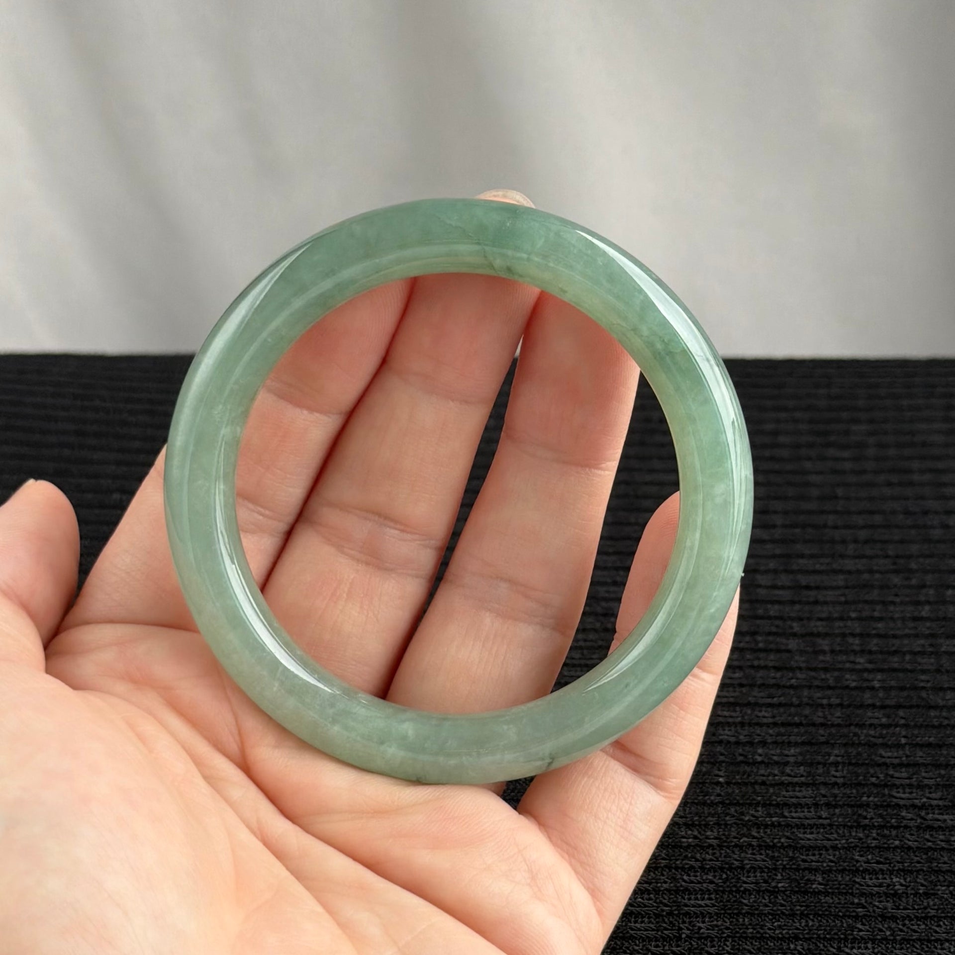 West Lake Mist Rounded Jadeite Bangle 56.5mm 西湖烟雨