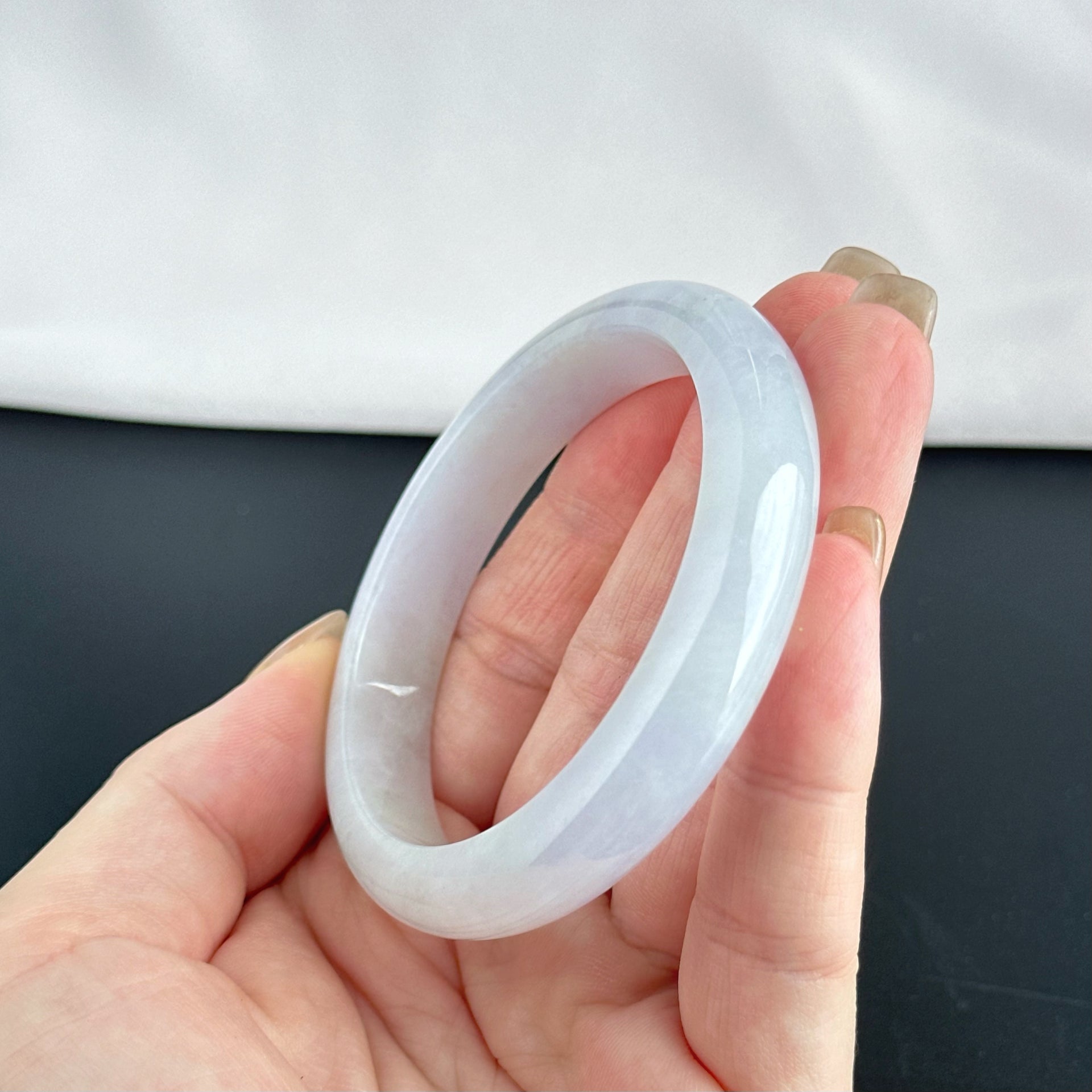 122057 56.7mm Translucent Lavender Purple with Green Florals Jadeite Bangle