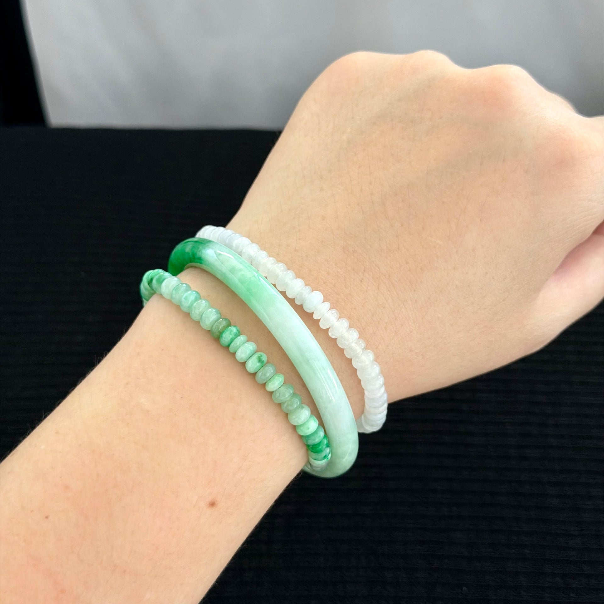 Flow Harmony Jadeite Bracelet 流韵之环