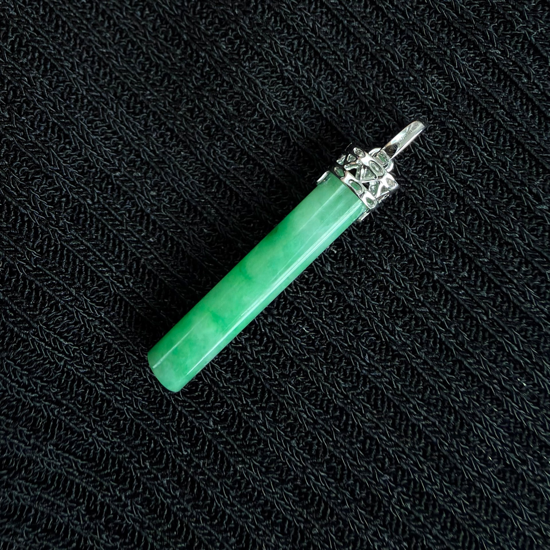 Path of Clarity Jadeite Pendant 澄心之道