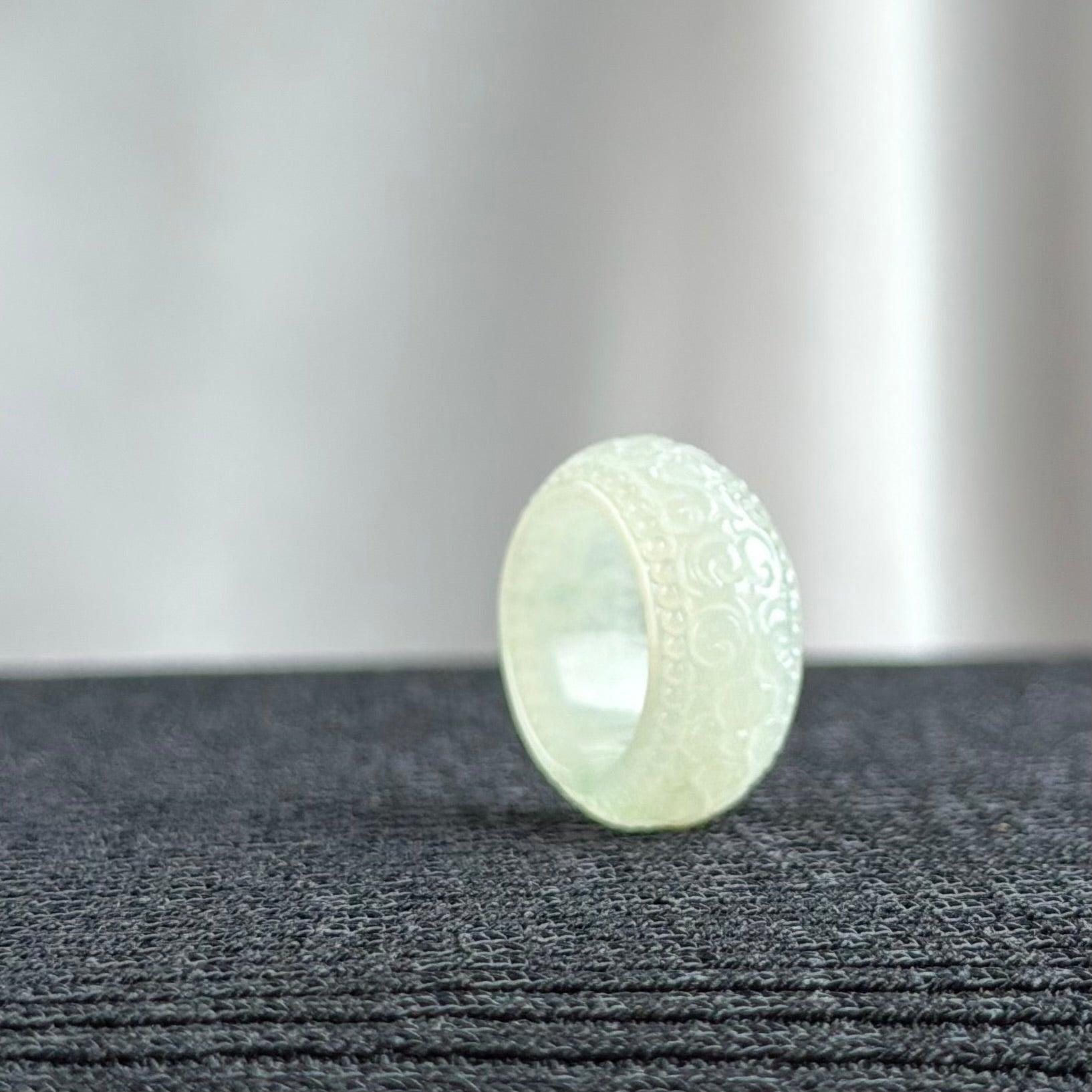 17.2mm Veil of White Petals Jadeite Ring 素瓣轻纱