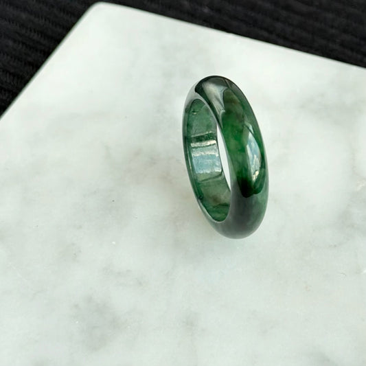 19.1mm Whispering Light Jadeite Ring 绿光森林