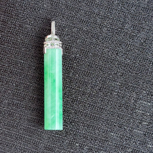Pillar of the Eternal Spring Jadeite Pendant 长青玉柱