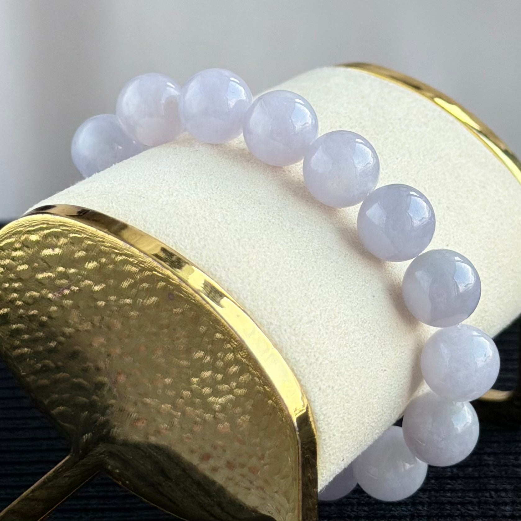 The Violet Empress Strand 12.0mm Jadeite Bracelet 紫韵天香