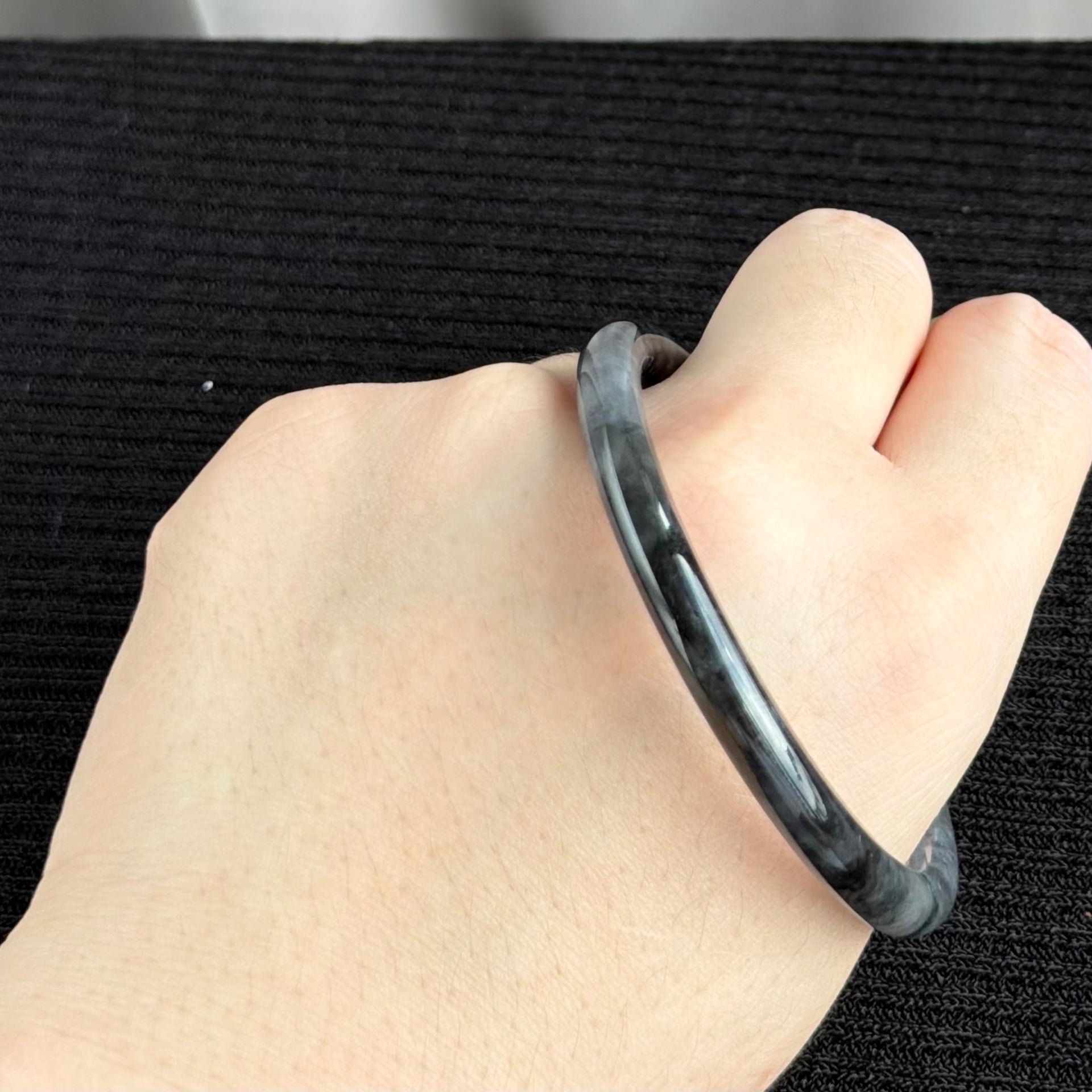 Ink Veil — Slim Jadeite Bangle 54.8mm 墨纱