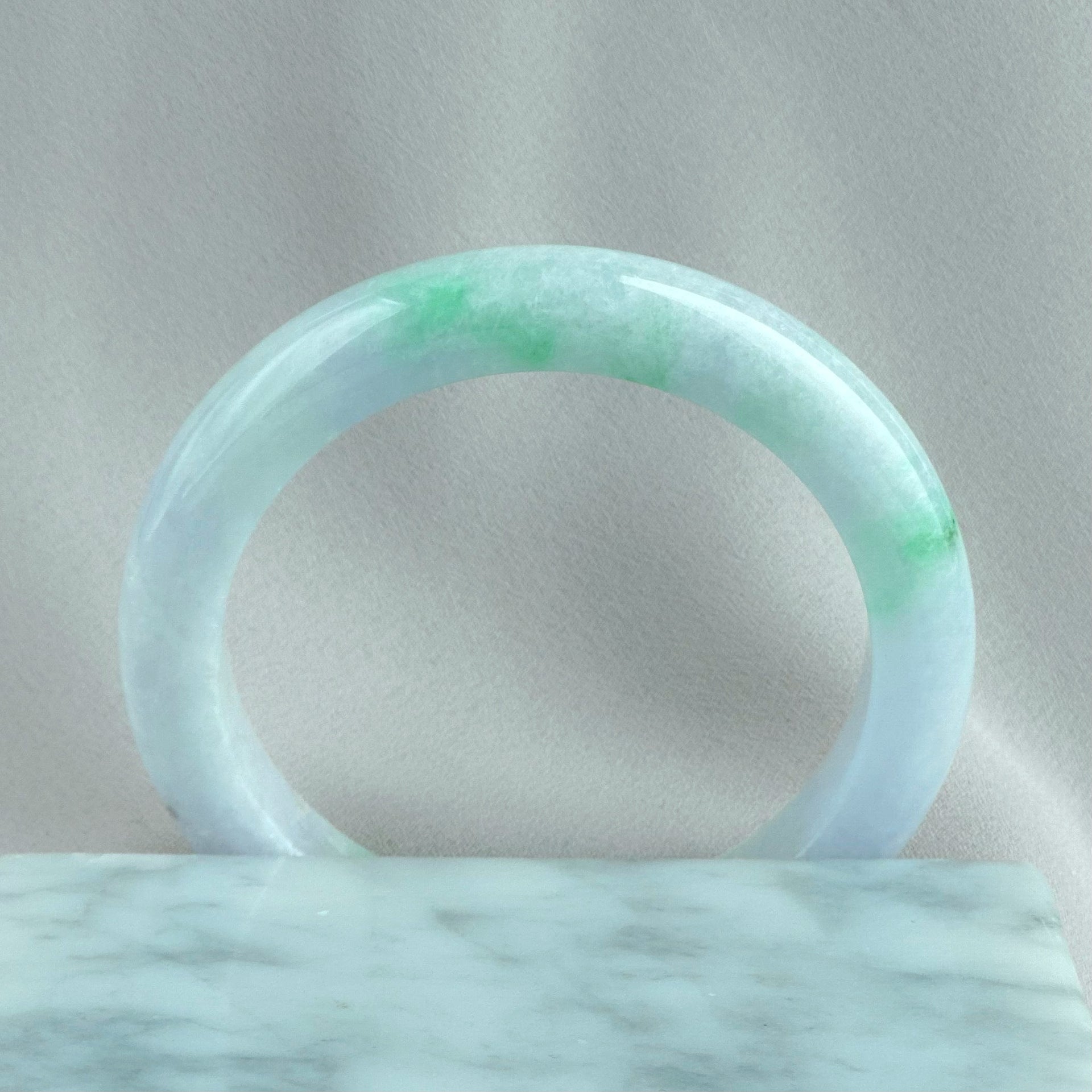 81761 60.6mm Colour of Spring Purple with Green Jadeite Bangle