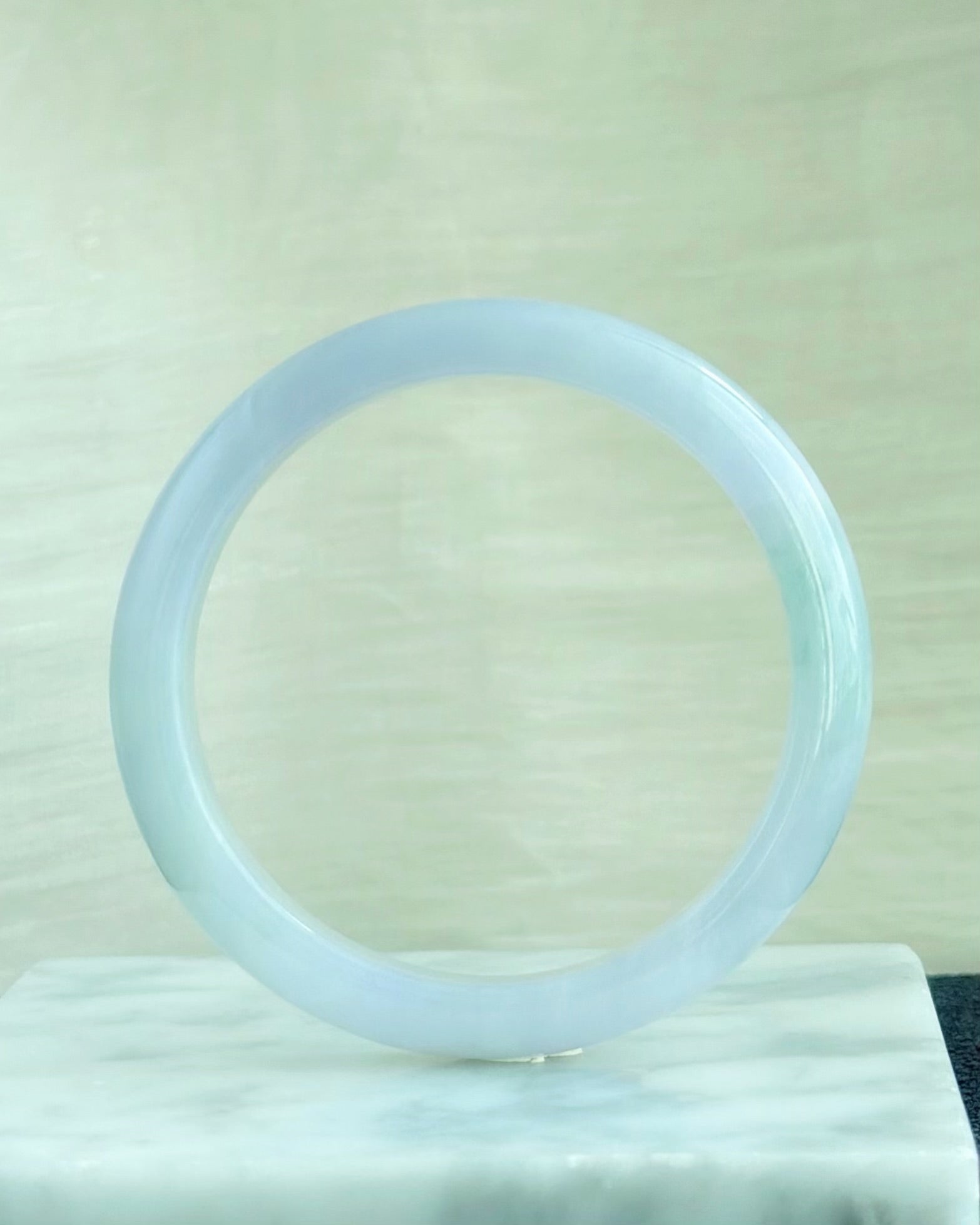 The Velvet Iris 57.8mm Jadeite Bangle 丝绒鸢尾 (Preview)