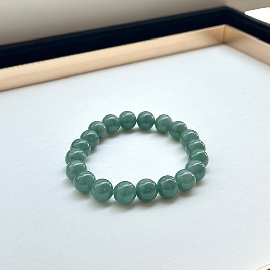 30386 Translucent and Jelly-like Blue Burmese Type A Jade Beaded Bracelet