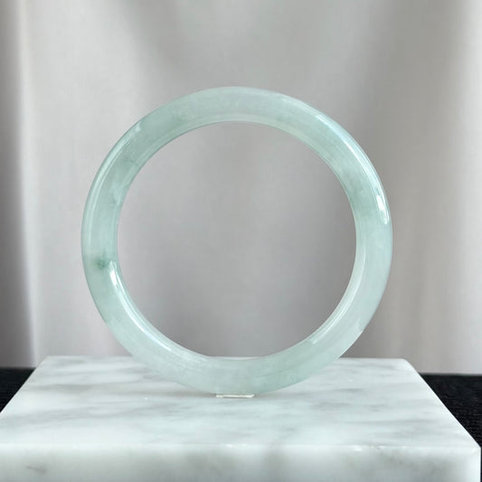 Quiet Radiance Jadeite Bangle 55.1mm 静润之光