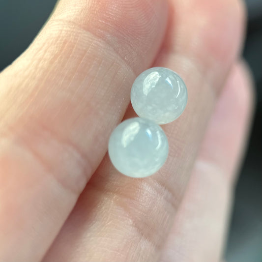 61988 Icy White Highly Translucent Jade Stud Earring with 18K Yellow Gold