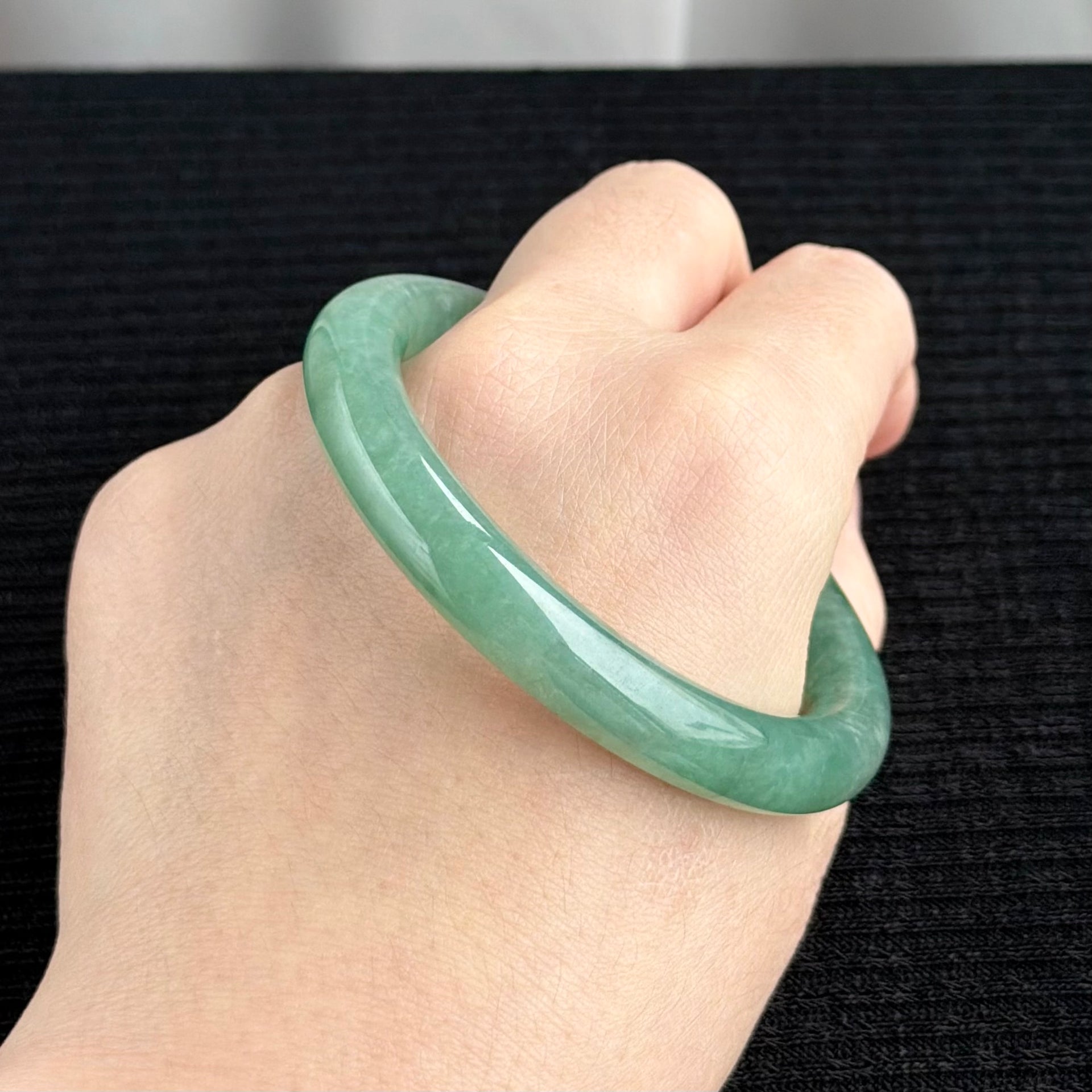 Misty Morning at the Bamboo Forest 56.0mm Jadeite Bangle 翠竹晨雾