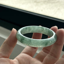 Load image into Gallery viewer, Secret Garden Jadeite Bangle 52.9mm 秘境花园
