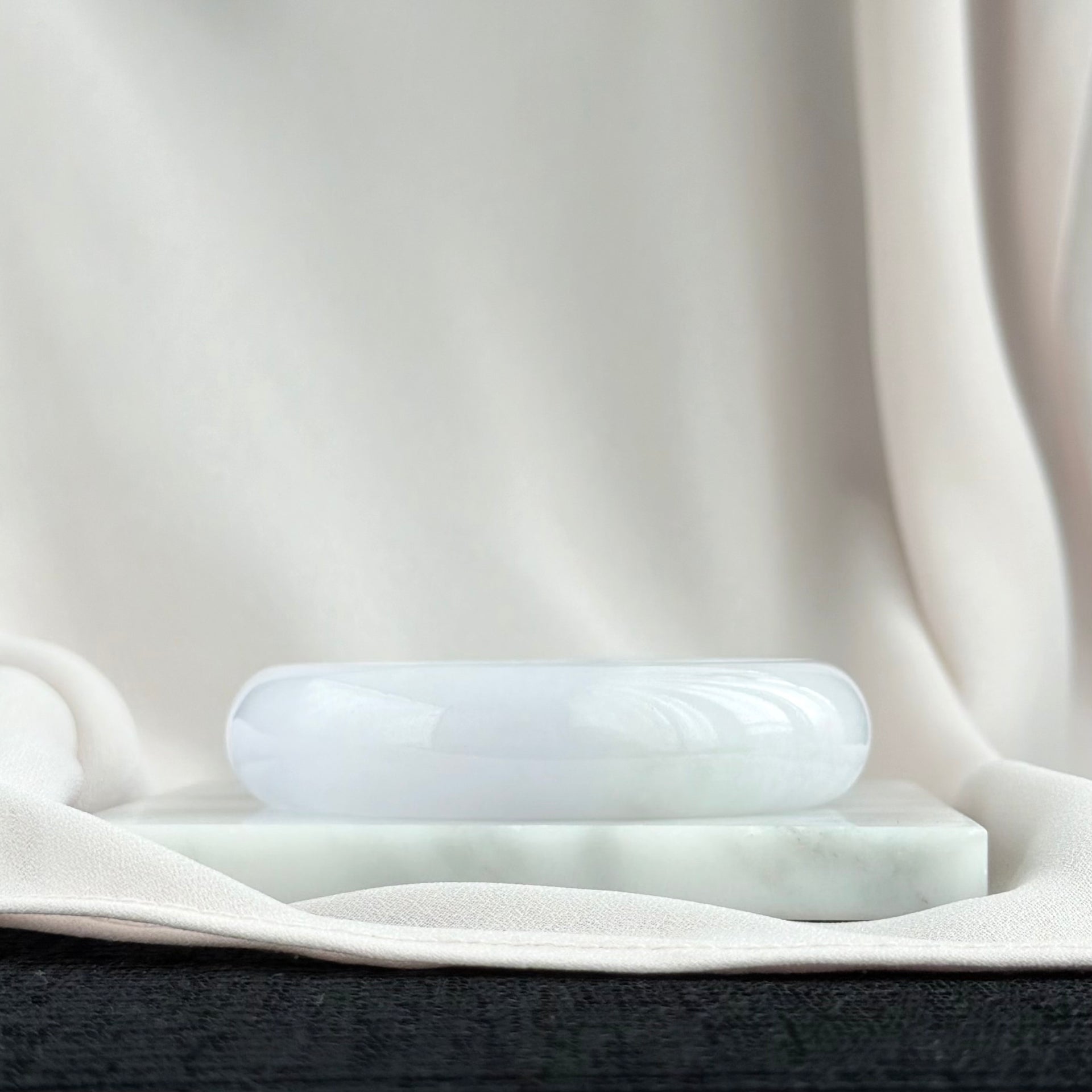 62663 63.3mm Lavender Serenity Jadeite Bangle
