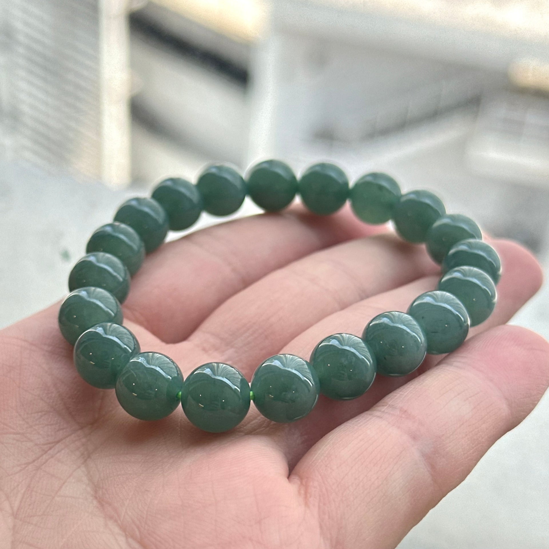 30386 Translucent and Jelly-like Blue Burmese Type A Jade Beaded Bracelet