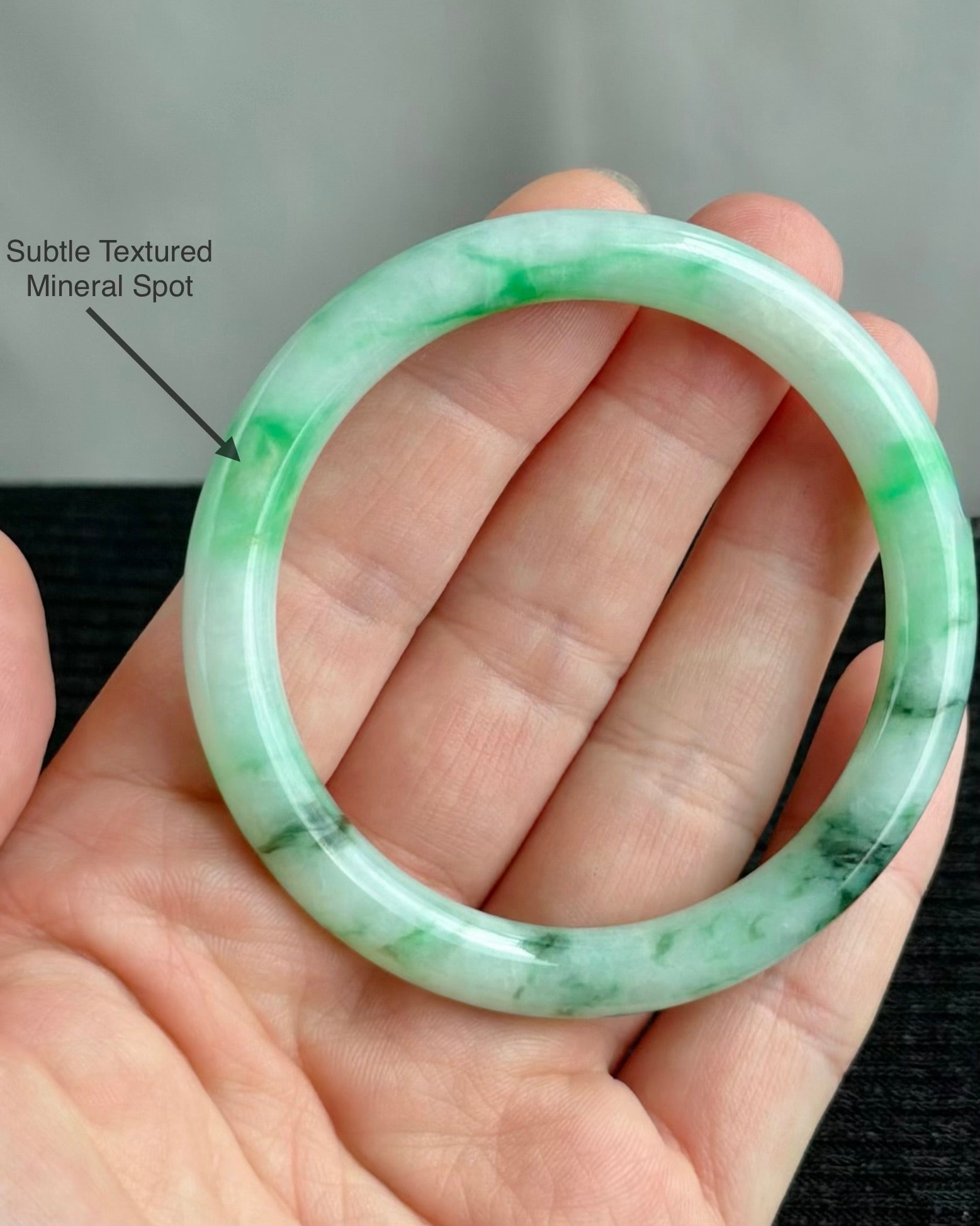 Spring Snow & the Sunlit Sprout Jadeite Bangle 56.2mm 春雪初霁
