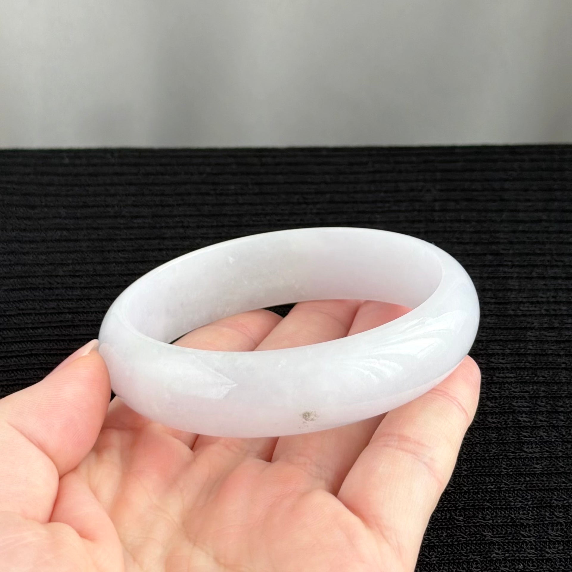 62663 63.3mm Lavender Serenity Jadeite Bangle