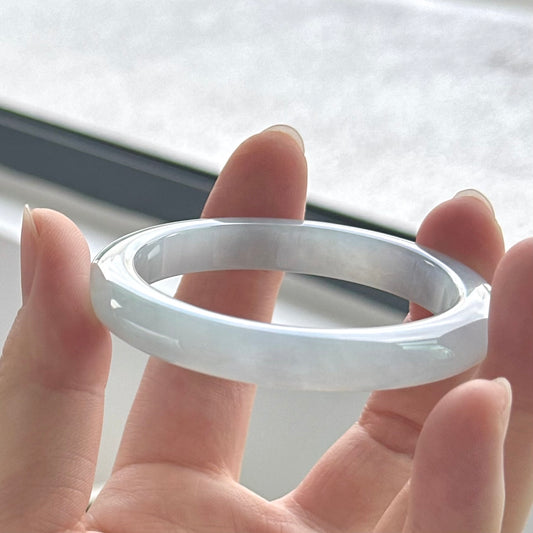 Moonlit Reverie Jadeite Bangle 52.0mm 月影清梦