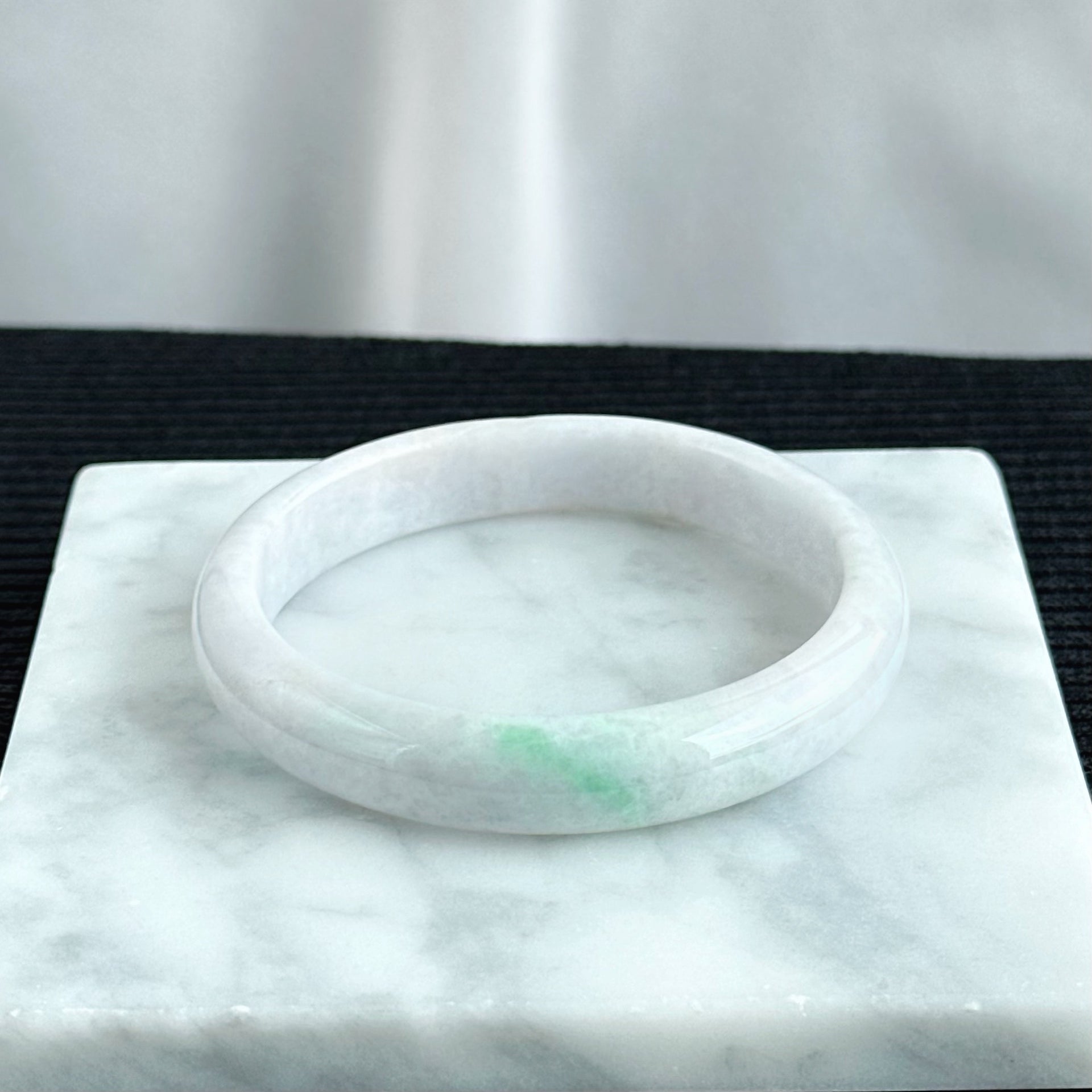 Spring Awakening 56.2mm Jadeite Bangle 春晓