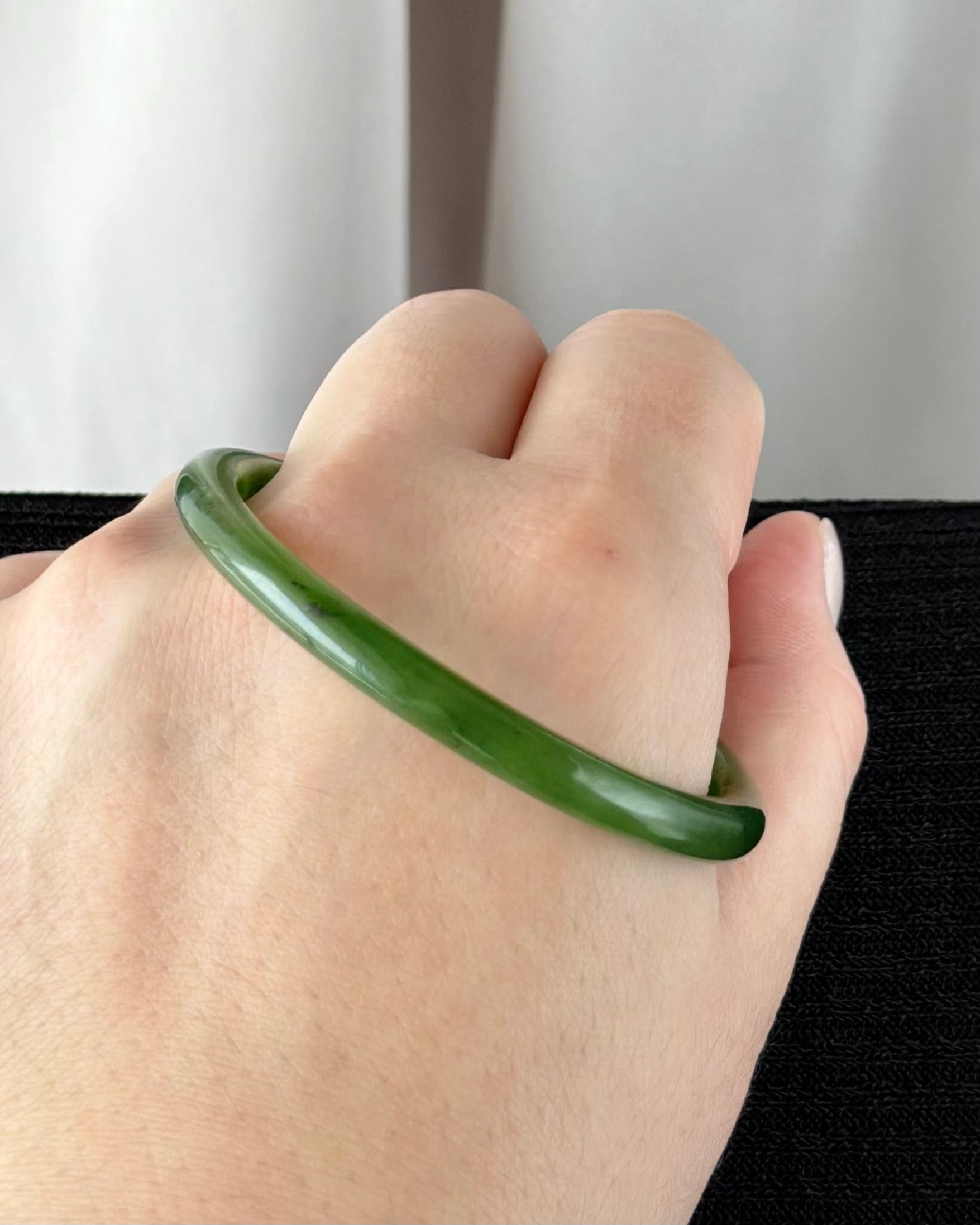 The Ancient Moss Garden 53.0mm Nephrite Bangle 古苑翠苔 (Preview)