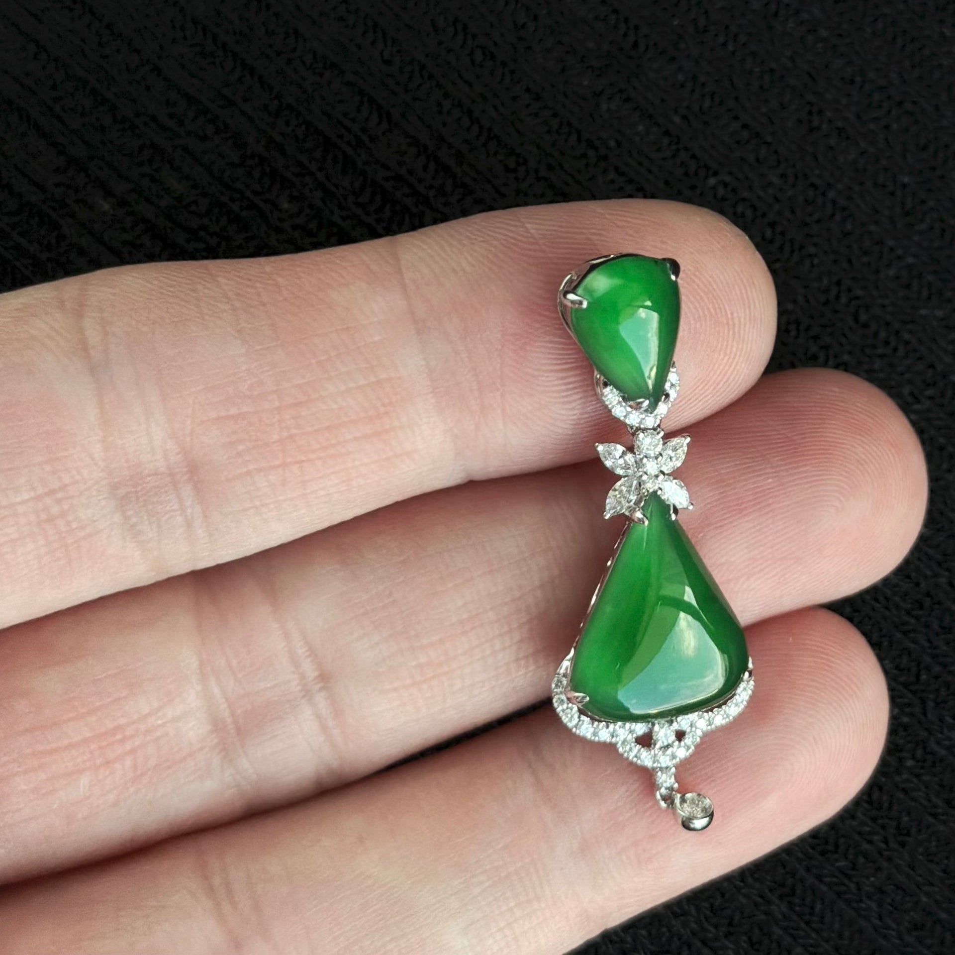 Heart of Fortune Jadeite Pendant 福心之源