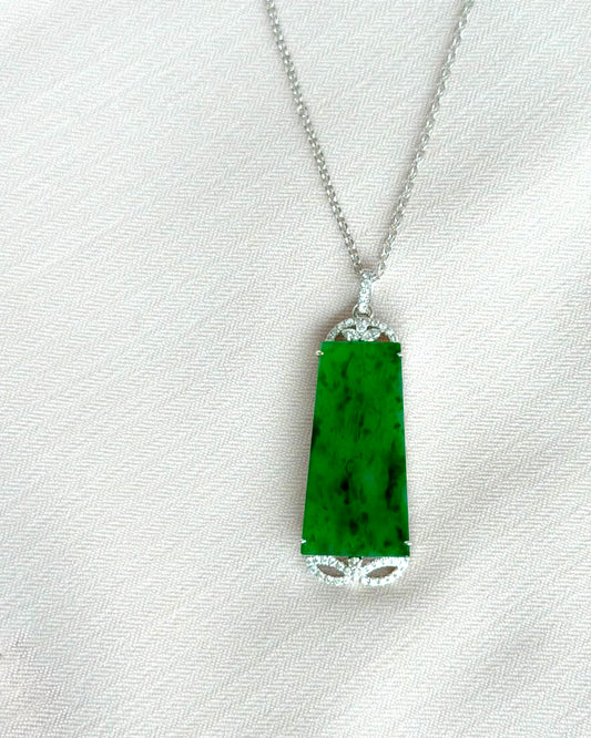Deep Emerald Bloom Jade Pendant 浓翠藏花